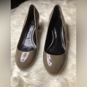 Tory Burch Taupe Leather Block heels